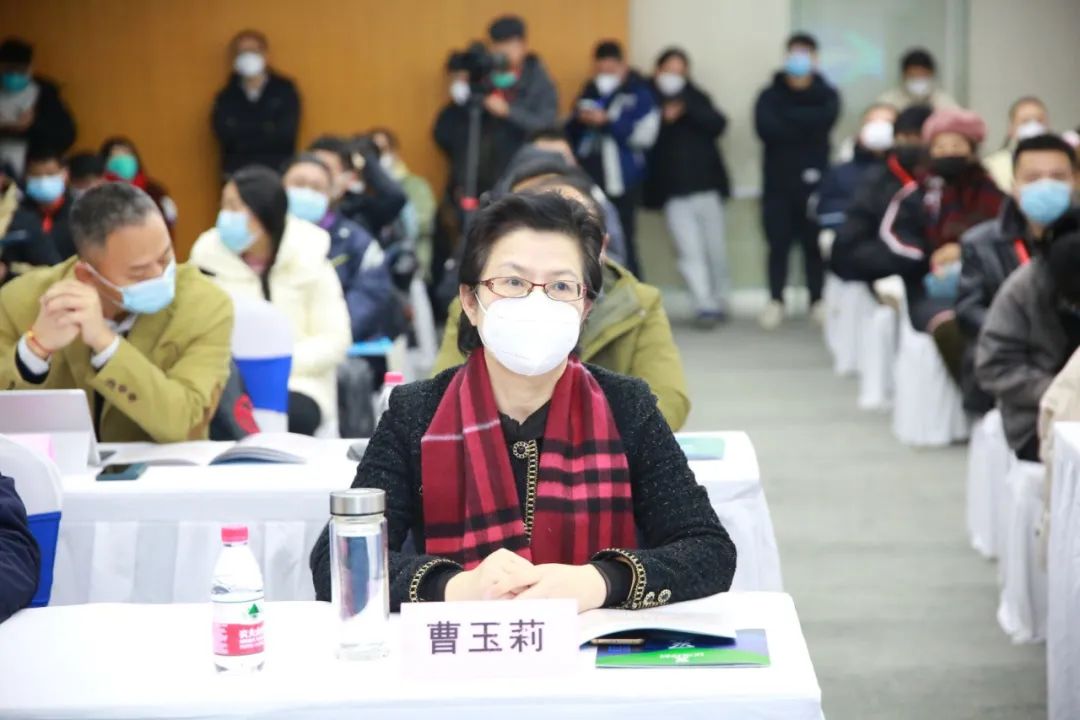 2022中国绿色交通发展高峰论坛暨中国智慧公交发展高峰论坛(图2) 2022中国绿色交通发展高峰论坛暨中国智慧公交发展高峰论坛(图2)