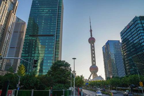 上海首条“建筑可阅读”专线巴士长啥样？快跟着记者来看看吧(图3)