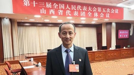 全国人大代表冯冰：建议推动“城乡公交一体化”建设，实现城市公交、城际公交和城乡公交融合发展(图1)