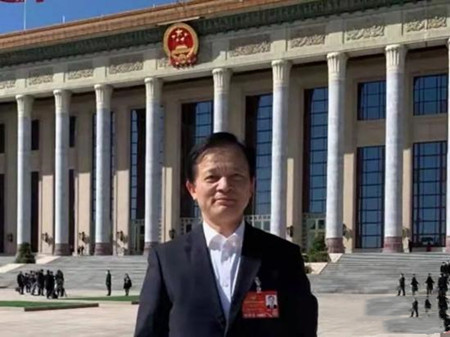 全国政协委员钟志华：探索建立个人“碳账户”鼓励公交出行，聚焦“双碳”推进城市公交创新发展(图1)