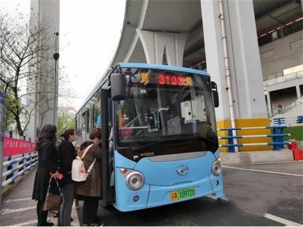 “灵活、经济、高效、环保” 苏州金龙纯电微巴助力重庆公共出行(图3)